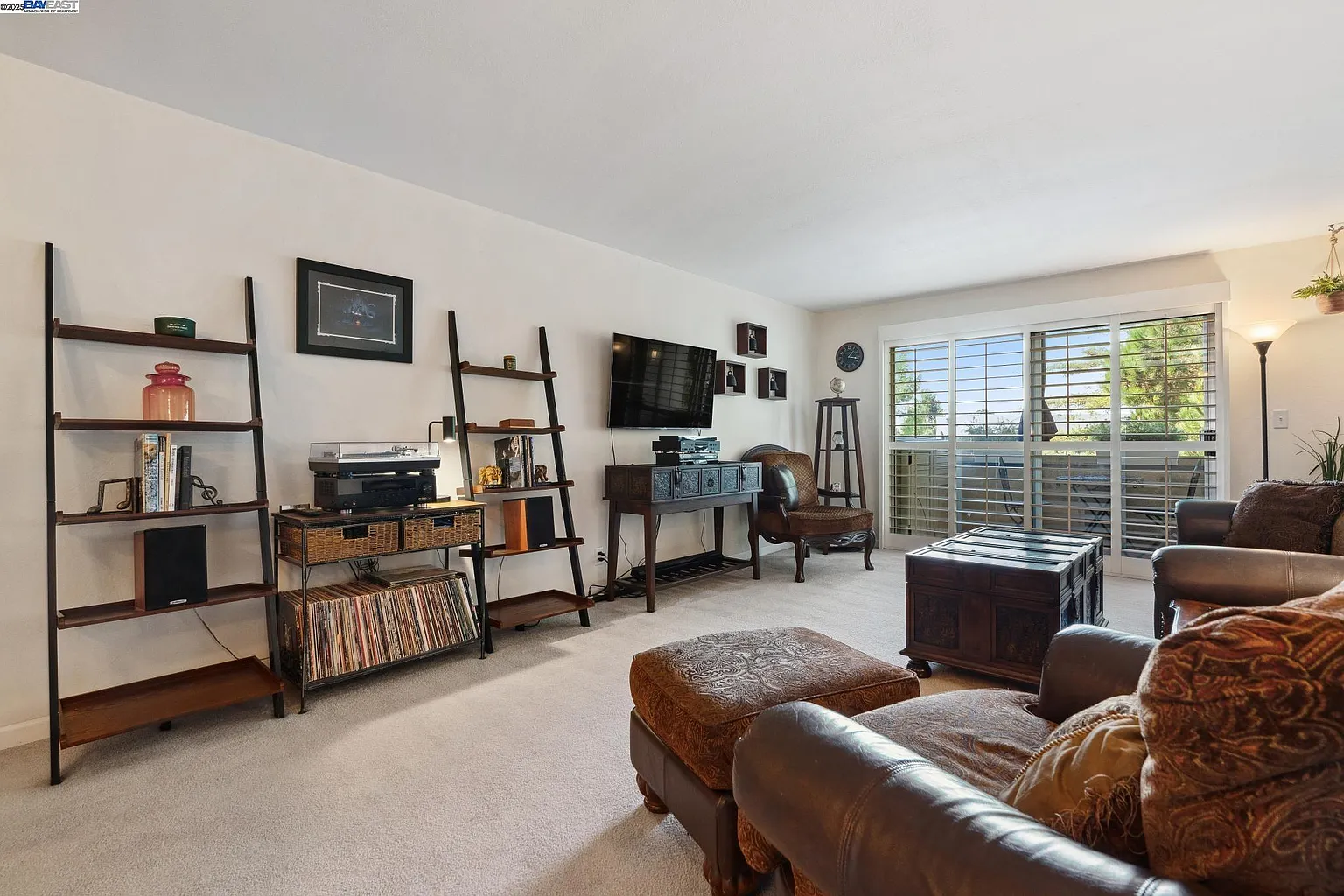 955 Shorepoint Ct APT 315 photo 1