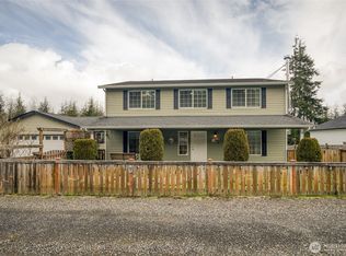 828 Ocean Avenue, Cosmopolis, WA 98595