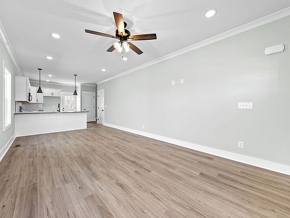 4th image of 8 Charleston Cv Lot 8