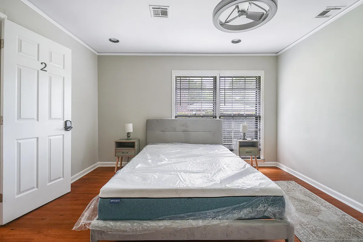 Photo 2 of 10 - Merrimac Dr - Montgomery, AL New Queen Bed - Merrimac Dr