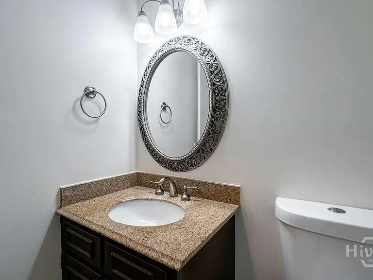 108 Fernbanks Ct — Photo 6