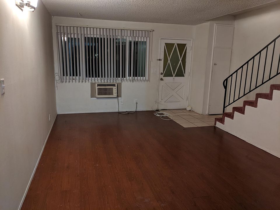 1st image of 343 N Prospero Dr