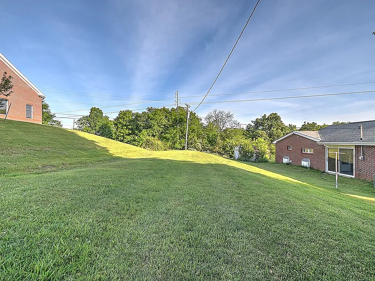 210 Mount Bethel Rd — Photo 32