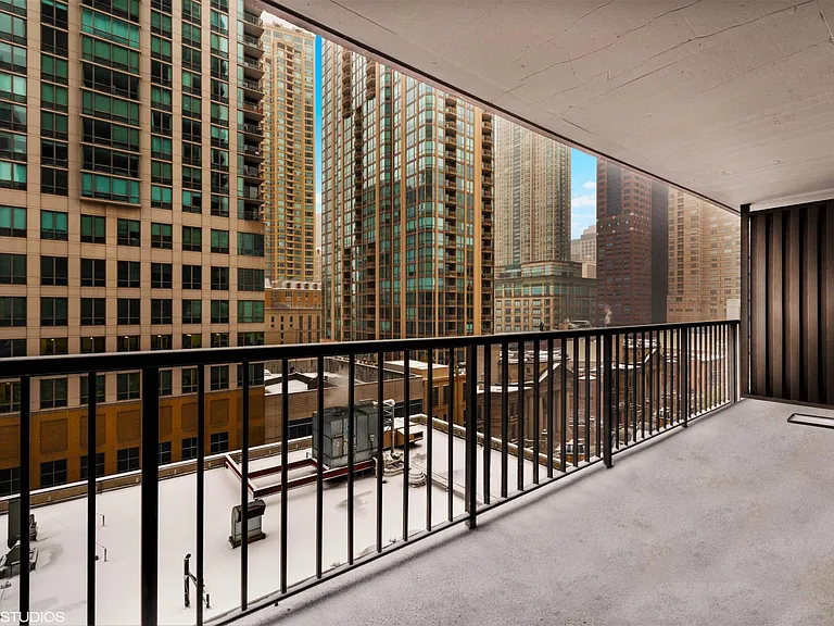 10 E Ontario St #1009 — Photo 6