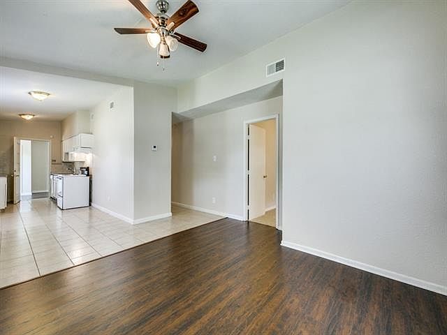 1st image of 912 Grande Dr