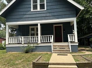806 W Stoughton St, Urbana, IL 61801