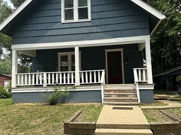 806 W Stoughton St, Urbana, IL 61801