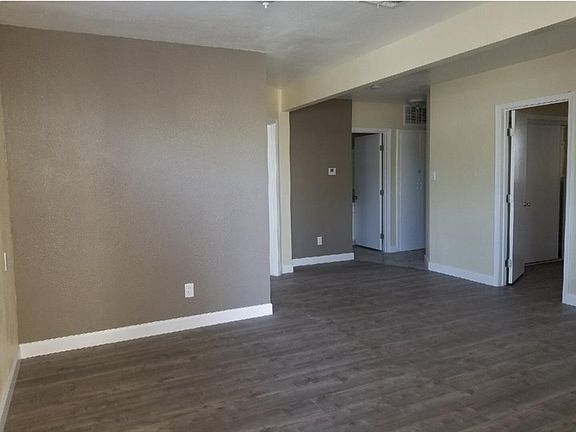 3rd image of 5448 Pomona Blvd