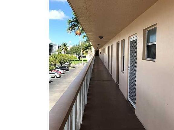 5th image of 505 E Dania Beach Blvd APT 3F