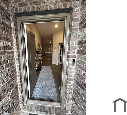 4 bed, 2075 sqft, $3,300 — Photo 4