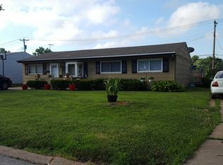 9718 Traverse Ln, Saint Louis, MO 63134