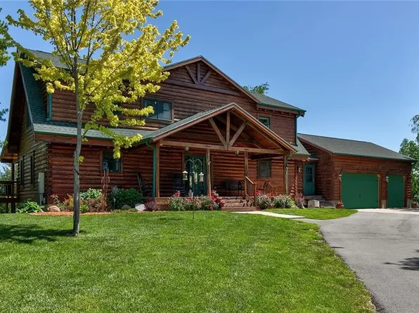 7909 NW Beaver Dr, Johnston, IA 50131