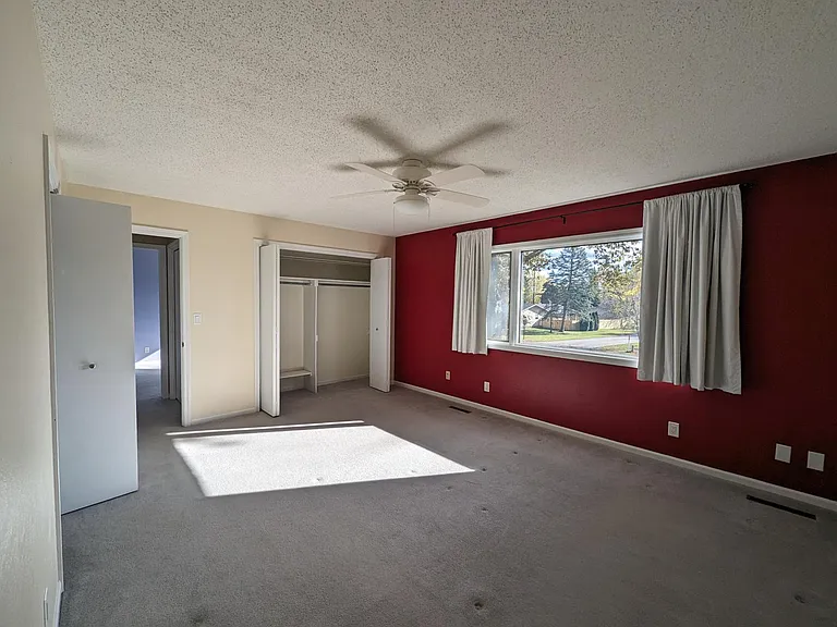 1754 S Cambridge Dr — Photo 16
