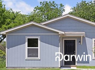 207 Robbins St, Cleburne, TX 76031