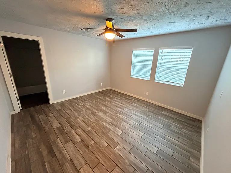 1416 S College Ave — Photo 10