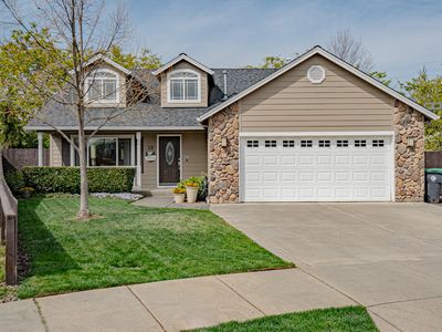 10 Scholarship Way, Medford, OR, 97501