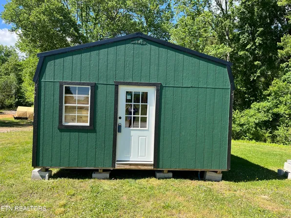 114C Noe Ln, Harriman, TN 37748