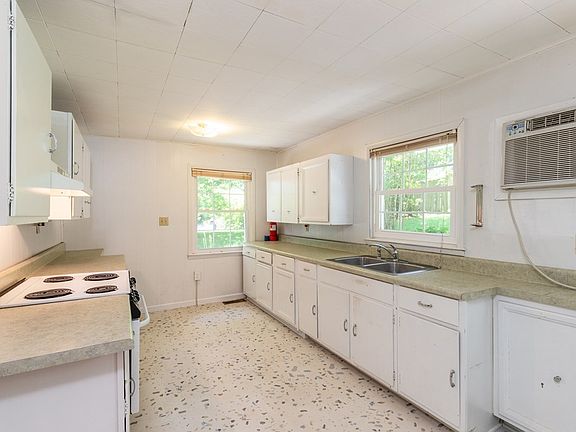 29th image of 3888 Caney Fork Rd