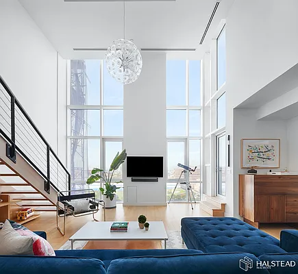 Rented by Halstead Real Estate | media 27