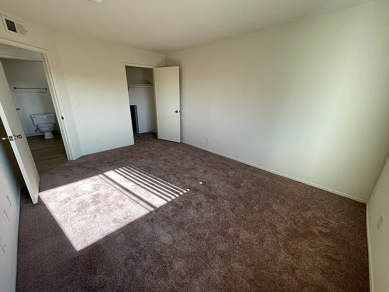 11931 Avon Way — Photo 13