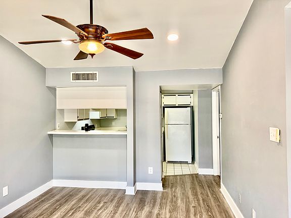 3rd image of 15300 SW 106th Ter APT 533