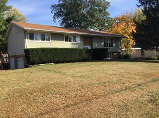 410 S Prospect St, Waverly, IL 62692