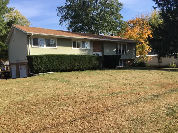 410 S Prospect St, Waverly, IL 62692