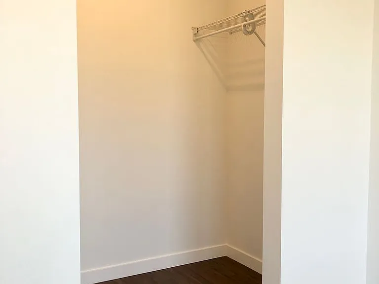 Spur Apartments — Photo 95