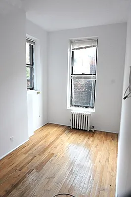 Rented by Aryeh Realty | media 30