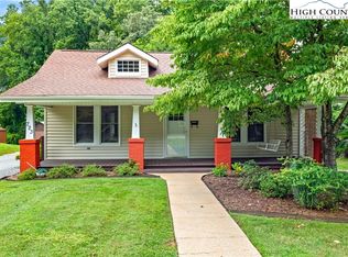 723 Elk Spur St, Elkin, NC 28621