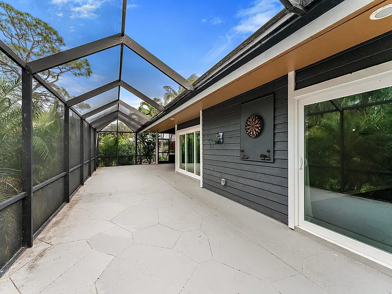 10440 SE Jupiter Narrows Dr — Photo 34