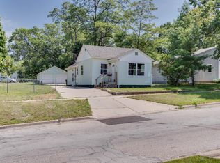 386 Yuba St, Muskegon, MI 49442