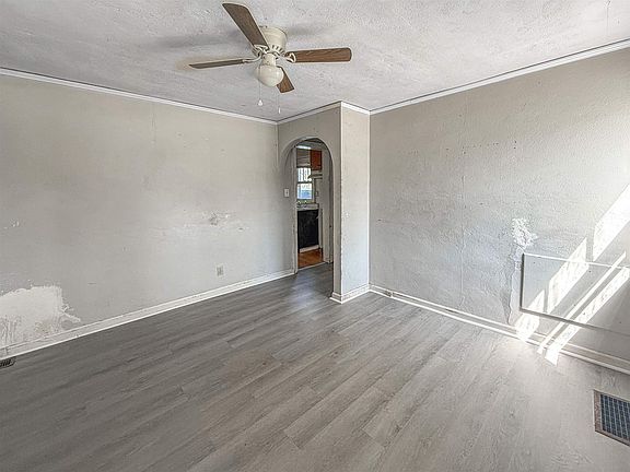 5th image of 2813 Bildahl St