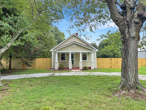2nd image of 6119 Howell Dr