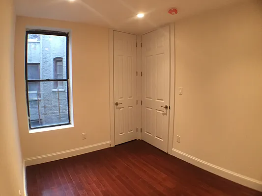 Rented by Newcastle Realty Services | media 34