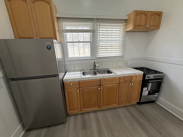 1417 Euclid St #3 — Photo 8