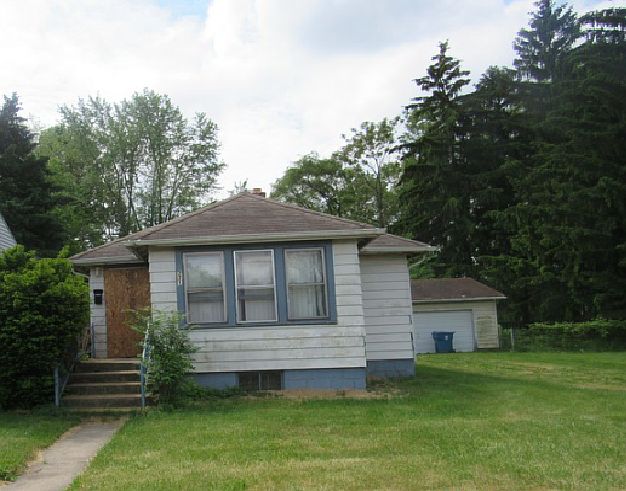 1st image of 221 E 49th Ave