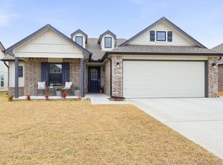 7512 E 89th St N, Owasso, OK 74055