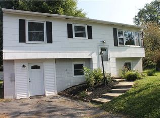 29 Spicewood Ln, Rochester, NY 14624