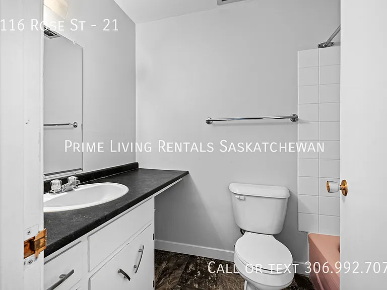 2116 Rose St #21 — Photo 11