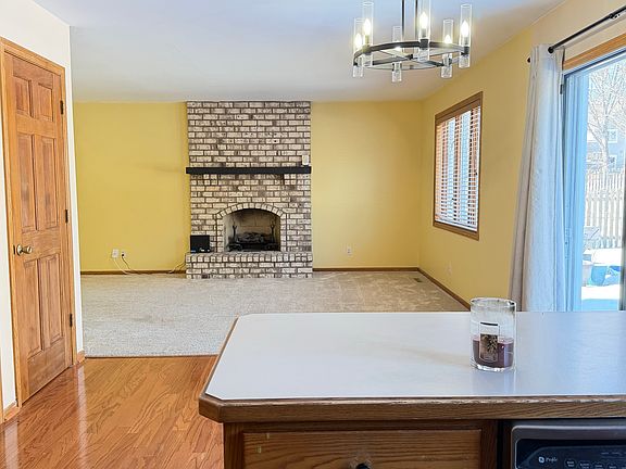 5th image of 846 Winterberry Ct