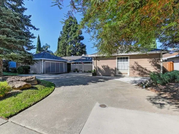 821 Florin Rd, Sacramento, CA 95831