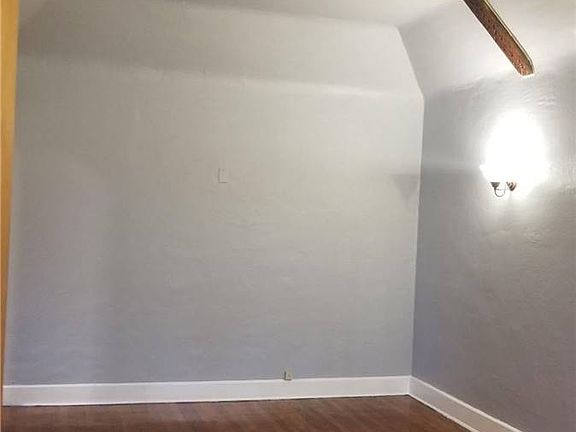 2nd image of 11739 227th St