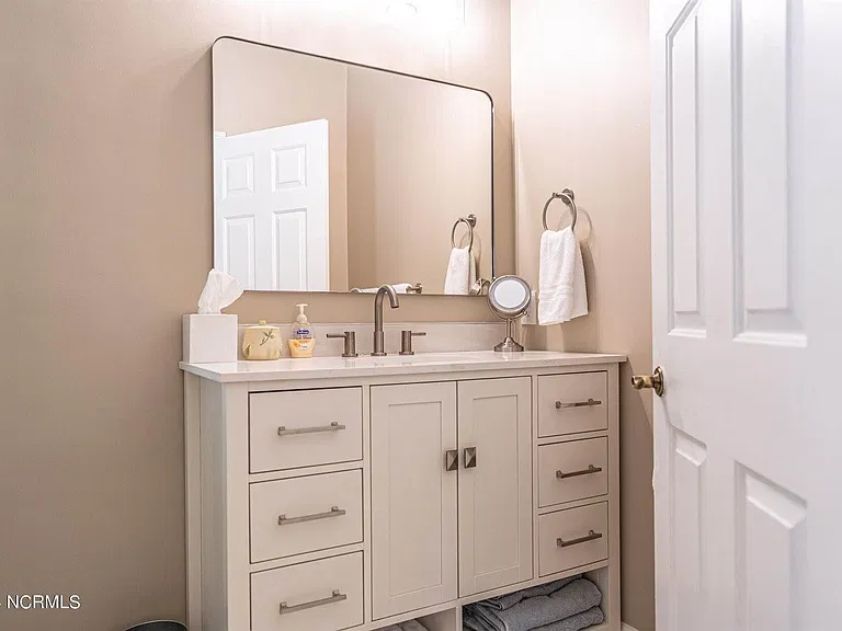 215 Plantation Dr — Photo 51