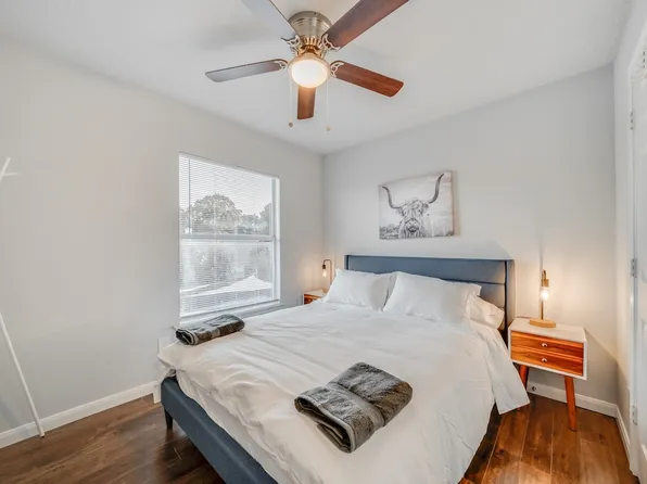 843 Sonora Ln #Id1056393p, Grand Prairie, TX 75052