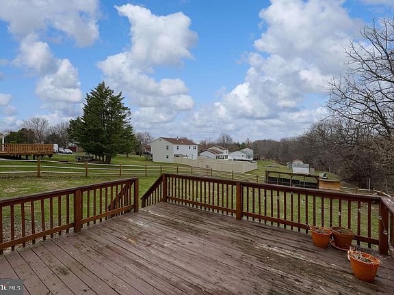 4th image of 3333 Druck Valley Rd