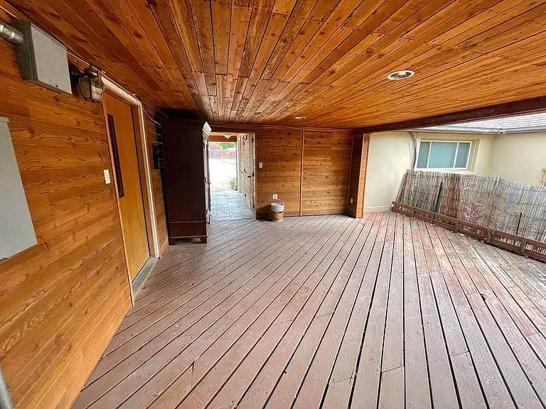 3316 S Pioneer St — Photo 6