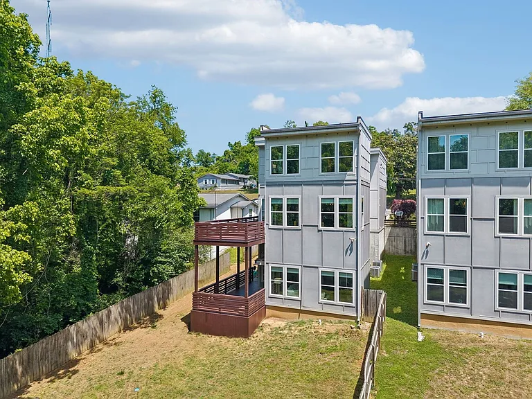2320 Dalebrook Ct — Photo 49