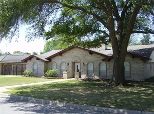 4516 Idledell Dr, Benbrook, TX 76116