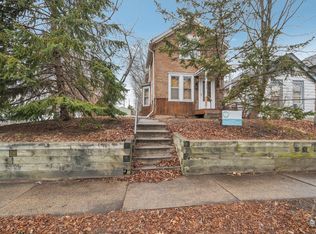 559 Forest St, Saint Paul, MN 55106